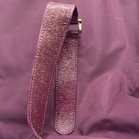 Banana Republic Elegant Burgundy Women’s Shoulder Bag w/ Zip-Top Closure 🍷👜✨ - Picture 5 of 11